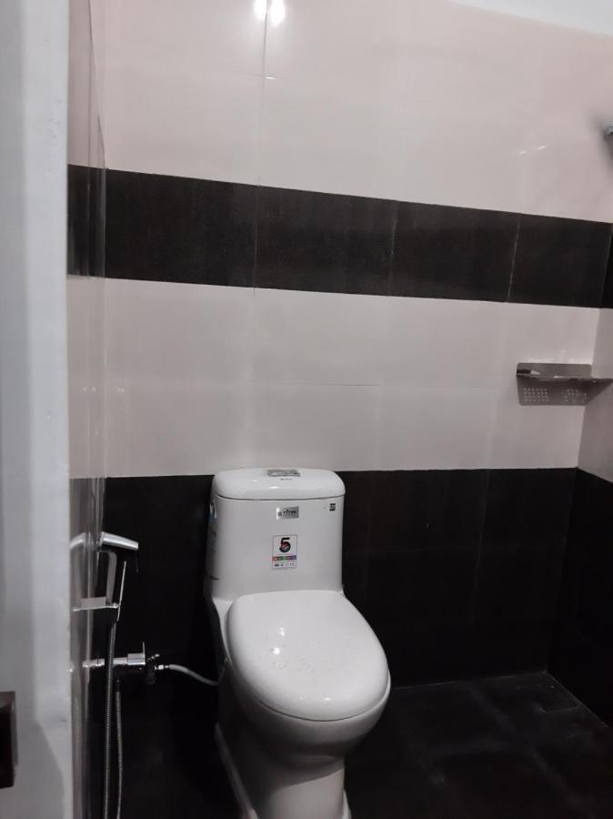 Madaparambil Residency Alwaye エクステリア 写真